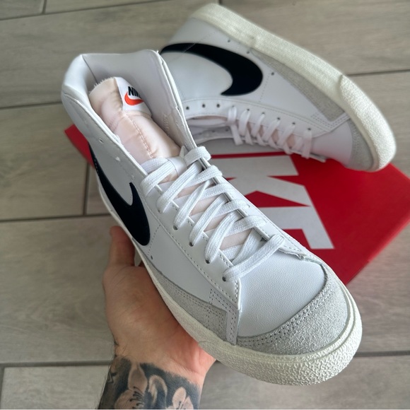 NIKE BLAZER MID WHITE BLACK - Picture 2 of 3